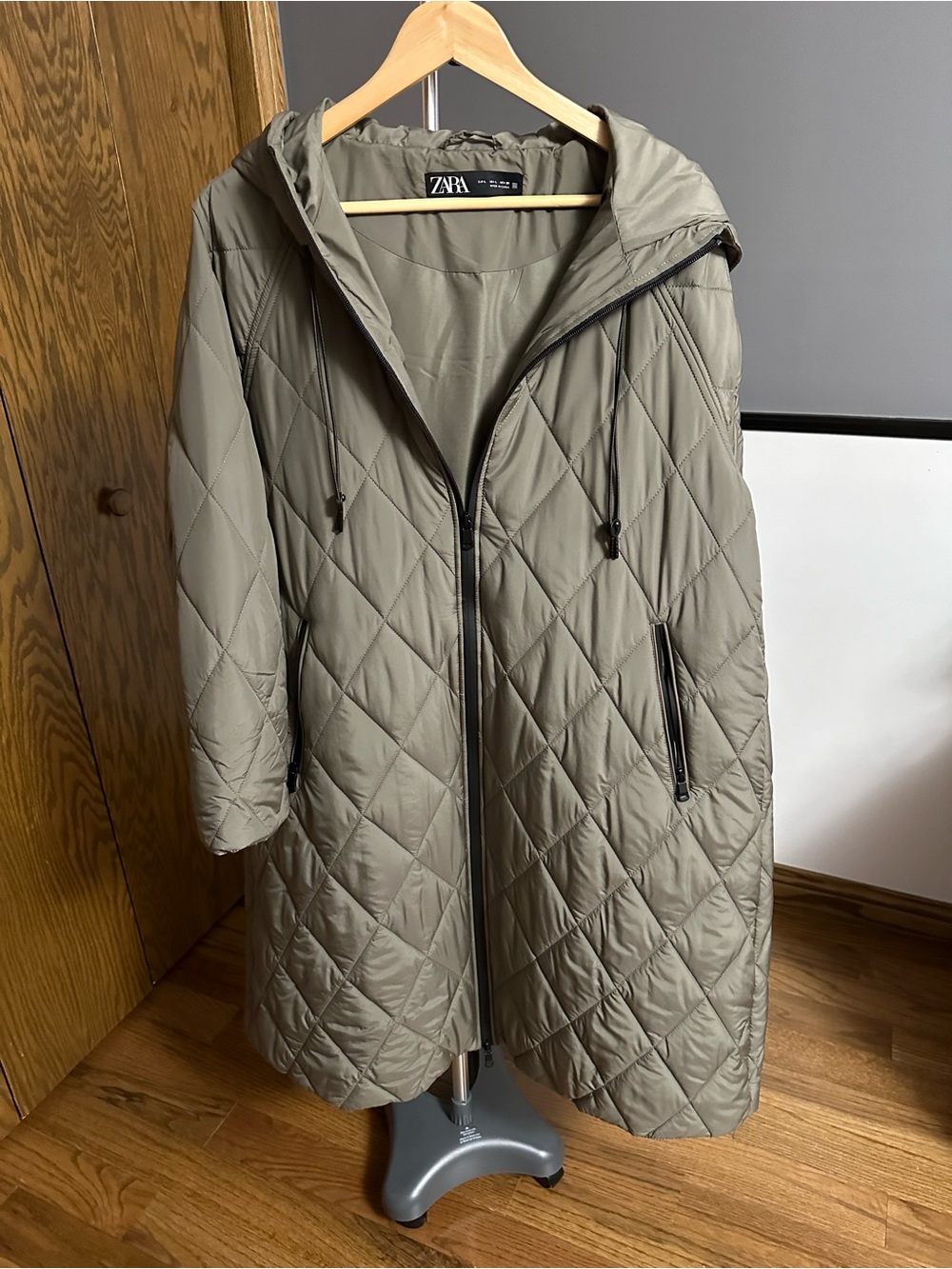 Zara Quilted Hooded Puffer Coat in Olive